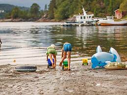 8 Person Holiday Home in Vagland-by Traum