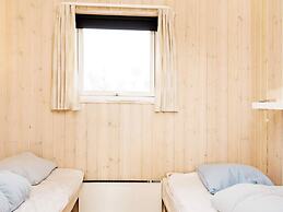 8 Person Holiday Home in Sjolund-by Traum