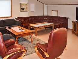 12 Person Holiday Home in Oksvoll