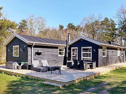 Attractive Holiday Home with Whirlpool near Hadsund