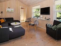 Attractive Holiday Home with Whirlpool near Hadsund