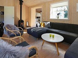 Attractive Holiday Home with Whirlpool near Hadsund