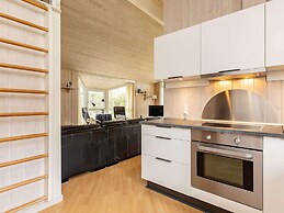 10 Person Holiday Home in Lokken-by Traum