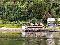 Holiday Home in Leirvik I Sogn