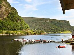 Holiday Home in Leirvik I Sogn