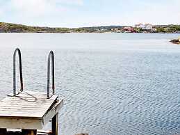 2 Person Holiday Home in Gullholmen