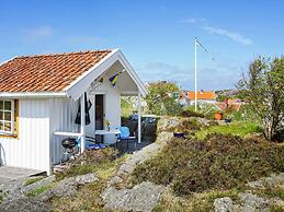 2 Person Holiday Home in Gullholmen