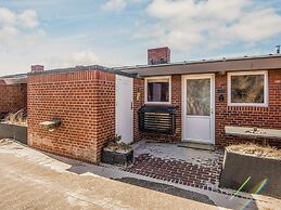 5 Person Holiday Home in Henne-by Traum