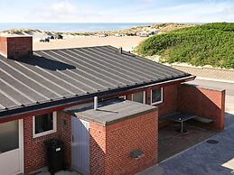 5 Person Holiday Home in Henne-by Traum