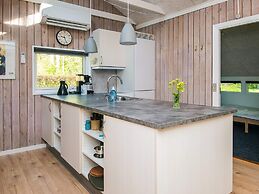 6 Person Holiday Home in Toftlund
