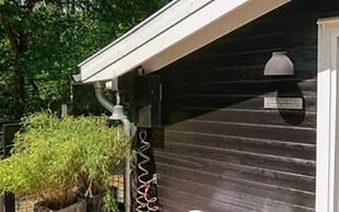 5 Star Holiday Home in Ronde