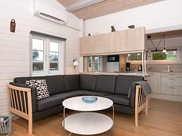 6 Person Holiday Home in Aabenraa-by Traum