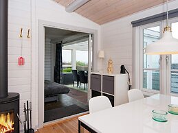 6 Person Holiday Home in Aabenraa-by Traum