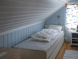 10 Person Holiday Home in Kongshavn