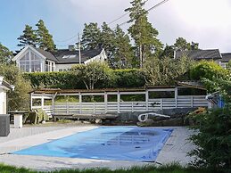 10 Person Holiday Home in Kongshavn