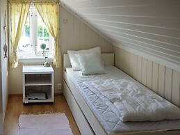10 Person Holiday Home in Kongshavn