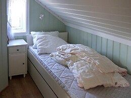 10 Person Holiday Home in Kongshavn