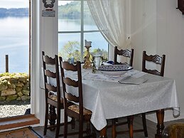 6 Person Holiday Home in Onarheim