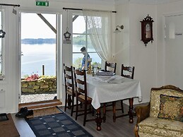 6 Person Holiday Home in Onarheim