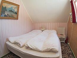 6 Person Holiday Home in Svensby