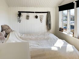 Sunny Holiday Home in Ebeltoft near Sea