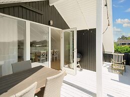6 Person Holiday Home in Sjaellands Odde-by Traum