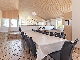 20 Person Holiday Home in Vinderup-by Traum