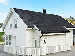 Holiday Home in Auklandshamn