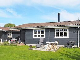 Simplistic Holiday Home in Vordingborg near Sea