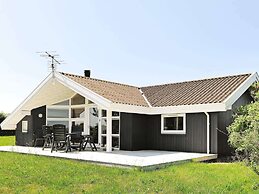 6 Person Holiday Home in Ebberup-by Traum