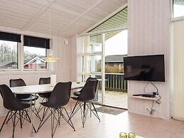 6 Person Holiday Home in Juelsminde-by Traum