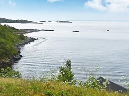 8 Person Holiday Home in Lesund