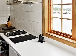 8 Person Holiday Home in Lesund