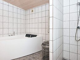 10 Person Holiday Home in Ebeltoft-by Traum