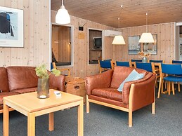 10 Person Holiday Home in Ebeltoft-by Traum
