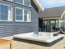 5 Star Holiday Home in Vejby