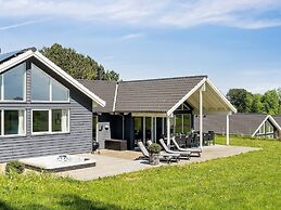 5 Star Holiday Home in Vejby