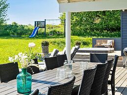 5 Star Holiday Home in Vejby