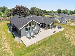 18 Person Holiday Home in Vejby