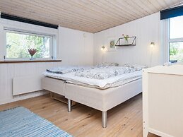 10 Person Holiday Home in Glesborg-by Traum