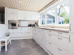10 Person Holiday Home in Glesborg-by Traum