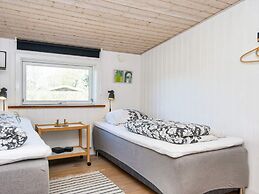 10 Person Holiday Home in Glesborg-by Traum