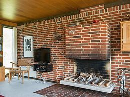 6 Person Holiday Home in Ebeltoft-by Traum