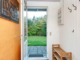 6 Person Holiday Home in Ulfborg