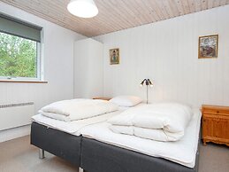 6 Person Holiday Home in Ulfborg