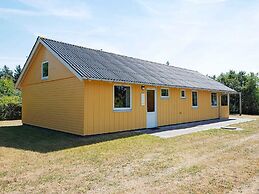 6 Person Holiday Home in Ulfborg