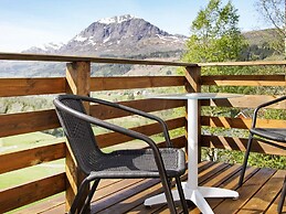 10 Person Holiday Home in Bygstad