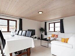8 Person Holiday Home in Harpelunde-by Traum