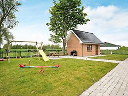 8 Person Holiday Home in Harpelunde-by Traum