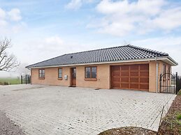 8 Person Holiday Home in Harpelunde-by Traum